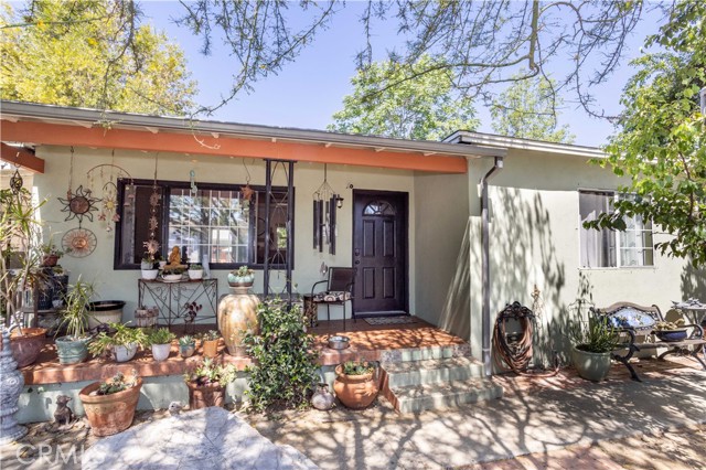 10321 Owensmouth Avenue, Chatsworth CA: https://media.crmls.org/medias/697cfd8f-8da9-4298-921a-6b42b95f35ae.jpg