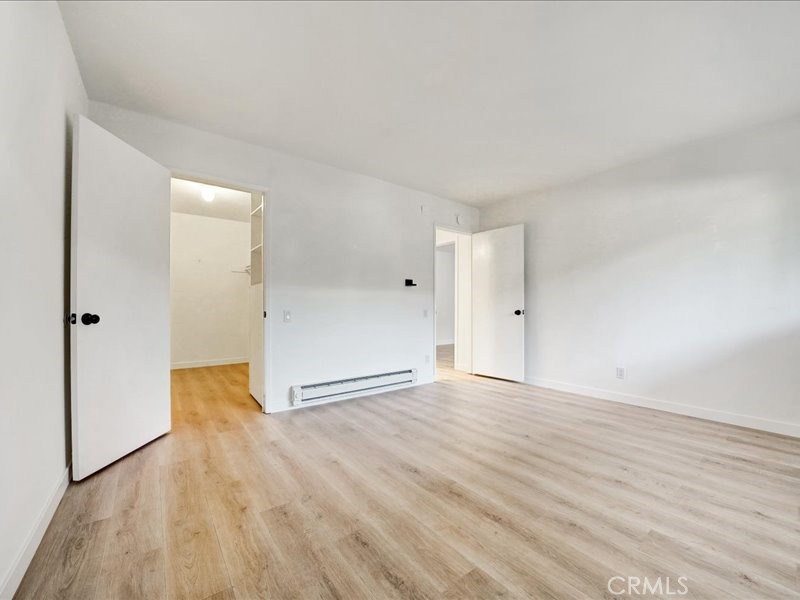 https://media.crmls.org/medias/697d0805-78c4-45b2-b48d-567855d5ce6b.jpg?preset=X-Large