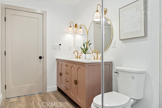 229 S Kingsley Drive, Los Angeles CA: https://media.crmls.org/medias/697d70f2-0519-4944-af45-bb81aa673a3f.jpg