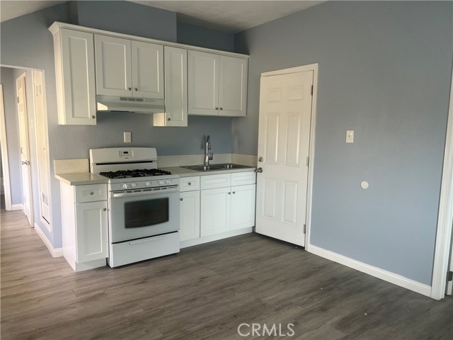 252 S 7th, Montebello CA: https://media.crmls.org/medias/697d833d-7409-4c3e-a68e-5f5609635993.jpg