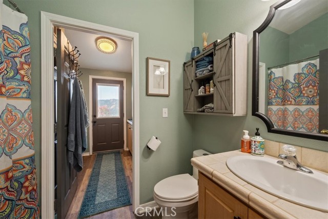 5990 Sunny Glen, Paso Robles CA: https://media.crmls.org/medias/697d9a7e-3086-44ef-9ef5-9db2151fb4f7.jpg