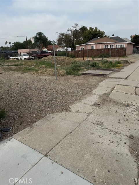 0 5th Street, San Bernardino CA: https://media.crmls.org/medias/697e1382-9c41-443f-a627-3f9ec78994e7.jpg