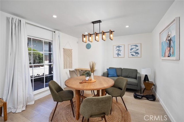 108 Bennett Avenue, Long Beach CA: https://media.crmls.org/medias/697e2e04-0e1a-4408-ad1d-ef9a9f977be2.jpg