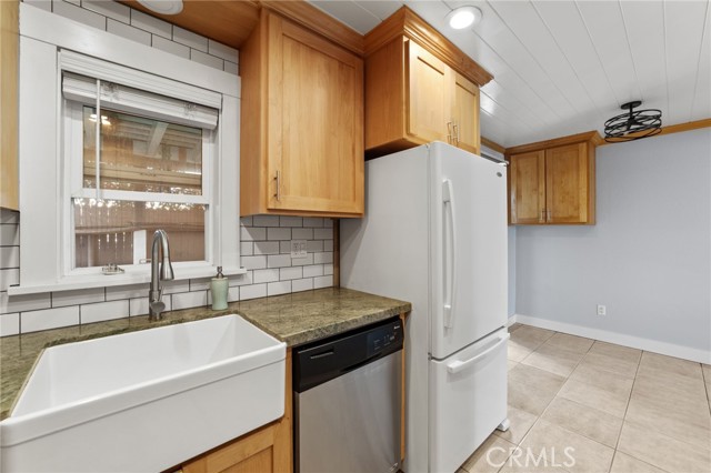 Detail Gallery Image 8 of 37 For 479 E 1st, Tustin,  CA 92780 - 2 Beds | 1/1 Baths