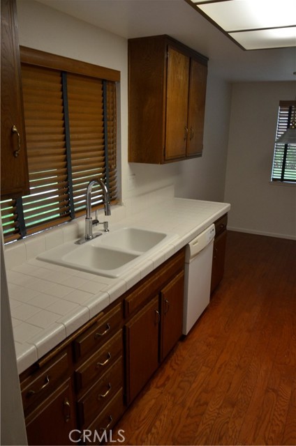 Detail Gallery Image 15 of 31 For 1111 S Coast Dr #18,  Costa Mesa,  CA 92626 - 2 Beds | 2 Baths
