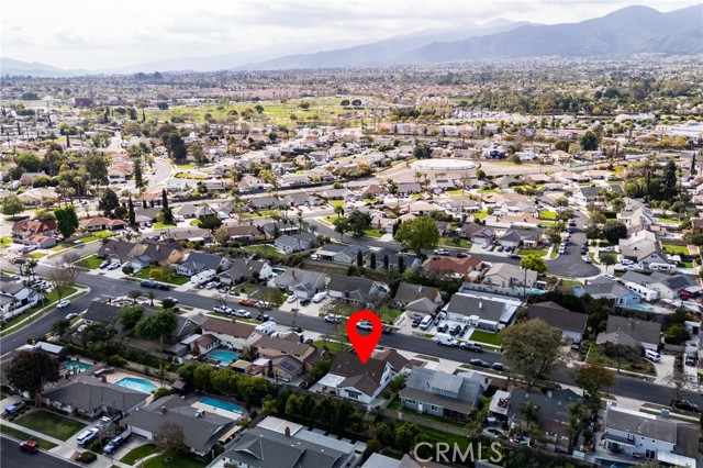 395 E Monterey Road, Corona CA: https://media.crmls.org/medias/697f30eb-0506-4803-9c93-421174dd9b2e.jpg