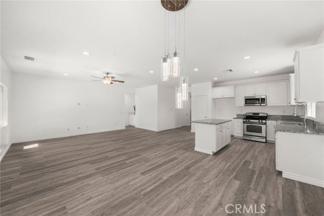 84457 Raphael Way, Coachella CA: https://media.crmls.org/medias/697fb467-df79-44ff-a84e-717144dc9f7d.jpg