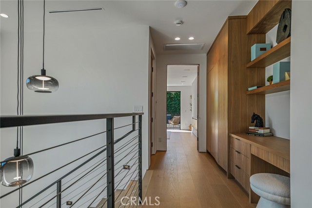4219 Costello Avenue, Sherman Oaks CA: https://media.crmls.org/medias/697fc635-3406-431f-b454-6b7c1904506a.jpg