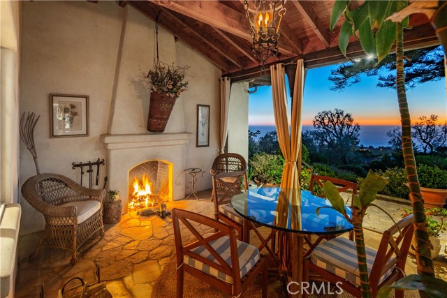 Detail Gallery Image 11 of 26 For 1412 Lower Paseo La Cresta, Palos Verdes Estates,  CA 90274 - 4 Beds | 5/3 Baths