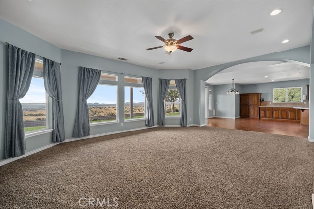 Detail Gallery Image 23 of 74 For 22428 Valley View Rd, Apple Valley,  CA 92308 - 6 Beds | 4/1 Baths