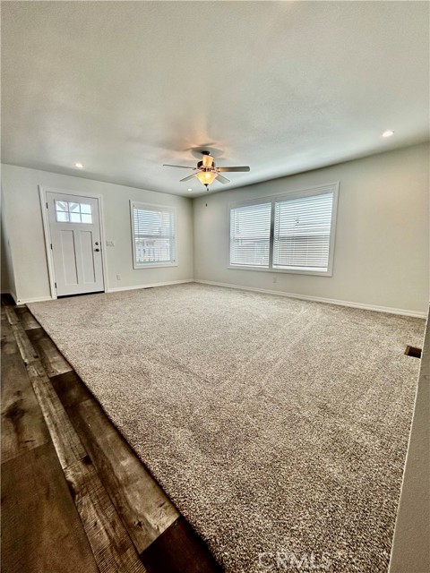 Detail Gallery Image 5 of 24 For 675 W Oakland Ave #A4,  Hemet,  CA 92543 - 3 Beds | 2 Baths
