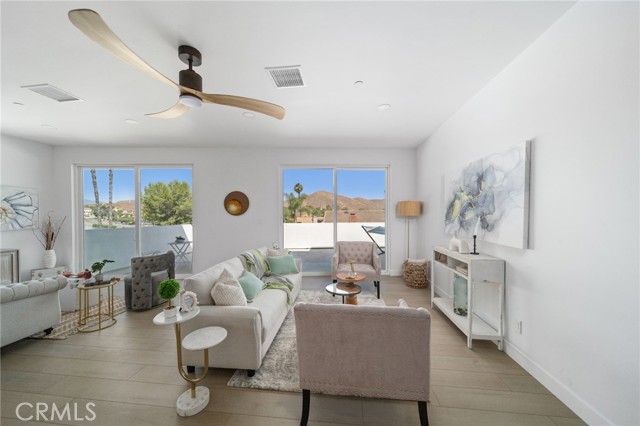 Detail Gallery Image 11 of 66 For 28830 Vacation Dr, Canyon Lake,  CA 92587 - 4 Beds | 4 Baths