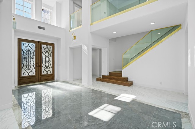 Detail Gallery Image 7 of 56 For 24215 Park Granada, Calabasas,  CA 91302 - 5 Beds | 5 Baths