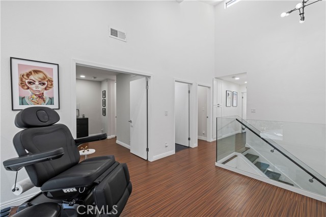 Detail Gallery Image 14 of 46 For 10061 Melinda Way #2,  Northridge,  CA 91325 - 2 Beds | 2/1 Baths