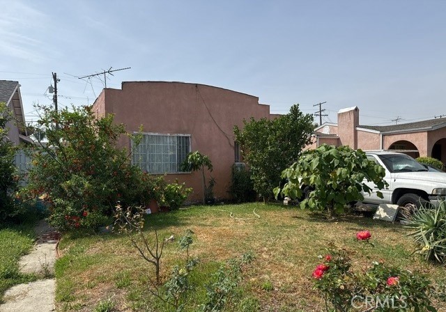 Detail Gallery Image 2 of 6 For 2728 Grand Ave, Huntington Park,  CA 90255 - 3 Beds | 1 Baths