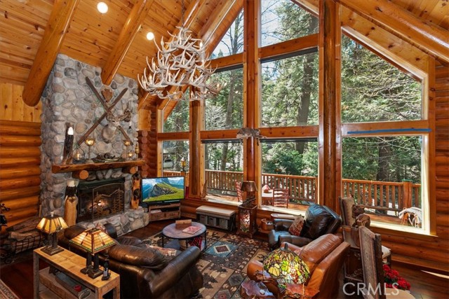 Detail Gallery Image 5 of 48 For 28730 Potomac, Lake Arrowhead,  CA 92352 - 3 Beds | 3 Baths