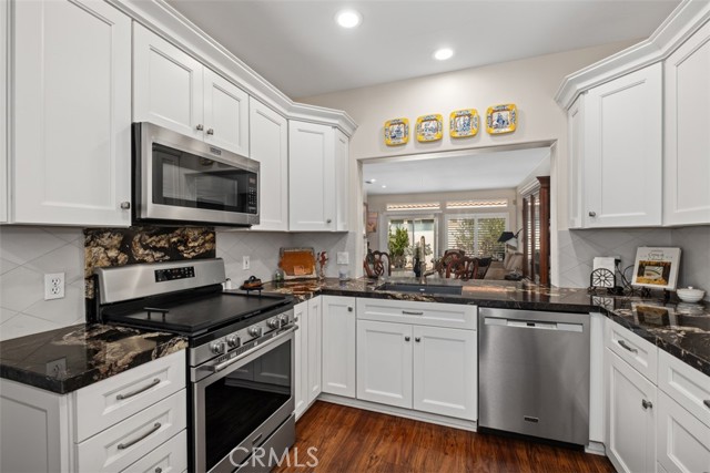 Detail Gallery Image 8 of 45 For 28935 Paseo Theresa, Mission Viejo,  CA 92692 - 2 Beds | 2 Baths