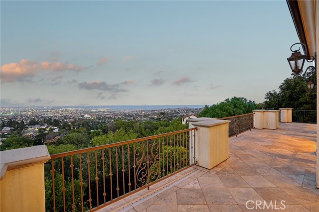 6337 Via Colinita, Rancho Palos Verdes CA: https://media.crmls.org/medias/6986313f-355c-44be-9ff8-1293233b7f93.jpg