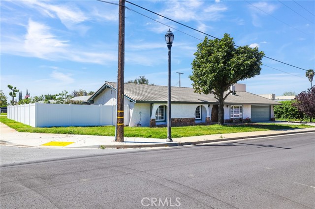 Detail Gallery Image 5 of 53 For 885 E 12th St, Beaumont,  CA 92223 - 3 Beds | 2 Baths