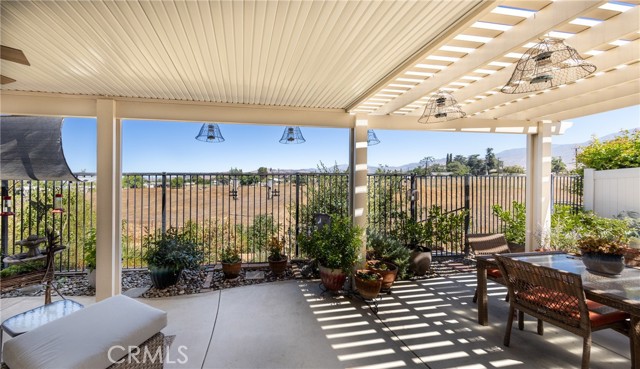 34664 Bella Vista Drive, Yucaipa CA: https://media.crmls.org/medias/6986ccfb-f902-45a0-88f8-2569eceede1e.jpg