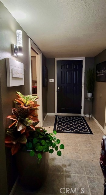 48833 Rock Point Road, Oakhurst CA: https://media.crmls.org/medias/69872aea-ceac-4fa5-93f4-efc1609ec0e0.jpg