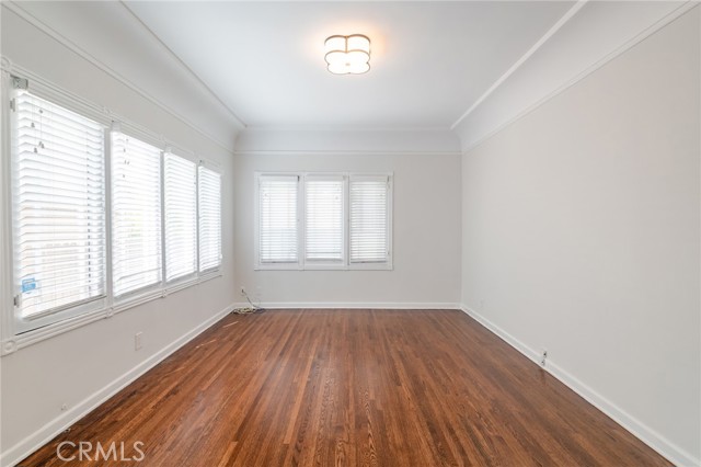 Detail Gallery Image 11 of 39 For 1949 N Catalina Street, –,  CA 90027 - 6 Beds | 5 Baths