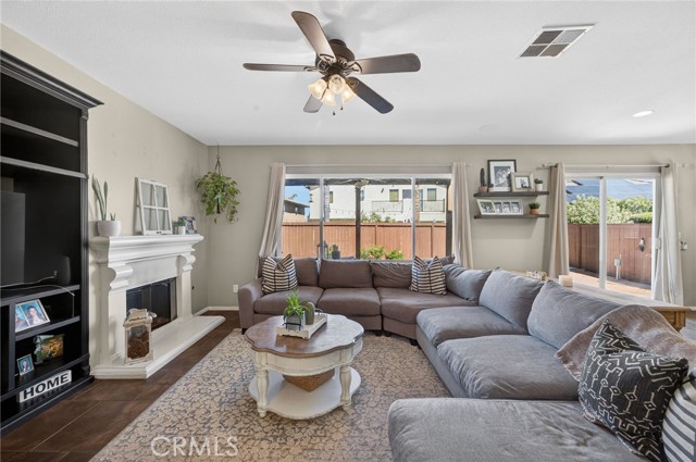 Detail Gallery Image 3 of 66 For 33884 Pegase Ct, Temecula,  CA 92592 - 5 Beds | 2/1 Baths