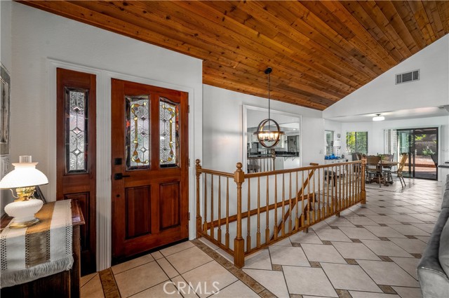 Detail Gallery Image 11 of 75 For 23619 Continental, Canyon Lake,  CA 92587 - 3 Beds | 2 Baths