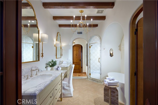 Detail Gallery Image 16 of 42 For 1302 Skyline Dr, Laguna Beach,  CA 92651 - 4 Beds | 4/1 Baths