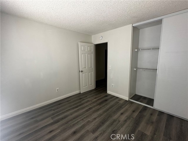 Detail Gallery Image 9 of 14 For 13275 Wrangler Ln, Victorville,  CA 92392 - 4 Beds | 2 Baths