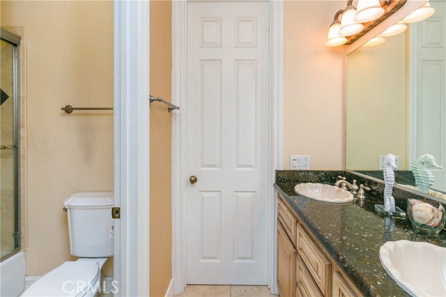 Image 42 of 67 For 7280 Brandon Court