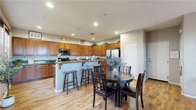 Detail Gallery Image 5 of 29 For 10375 Church, Rancho Cucamonga,  CA 91730 - 3 Beds | 2/1 Baths
