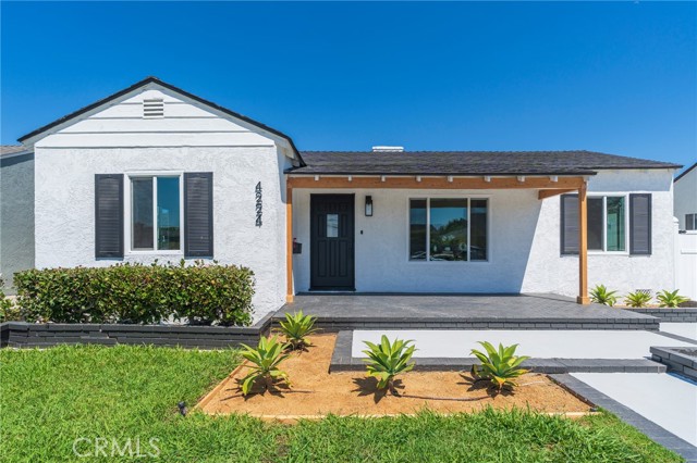 4224 Falcon Avenue, Long Beach CA: https://media.crmls.org/medias/698d672a-2b34-432e-baad-25ce020bf3b5.jpg