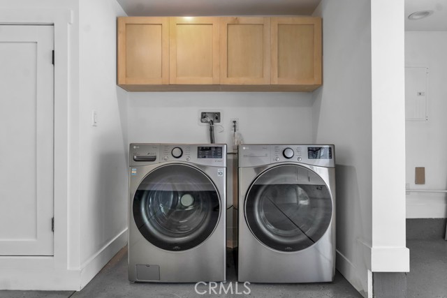 11304 Victory Boulevard, North Hollywood CA: https://media.crmls.org/medias/698dab8c-cf02-4594-8ebb-256f5975135a.jpg