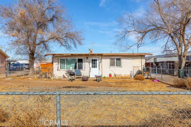 12074 Lee Ave, Adelanto, California 92301, 2 Bedrooms Bedrooms, ,1 BathroomBathrooms,Single Family Residence,For Sale,Lee Ave,IG25006540