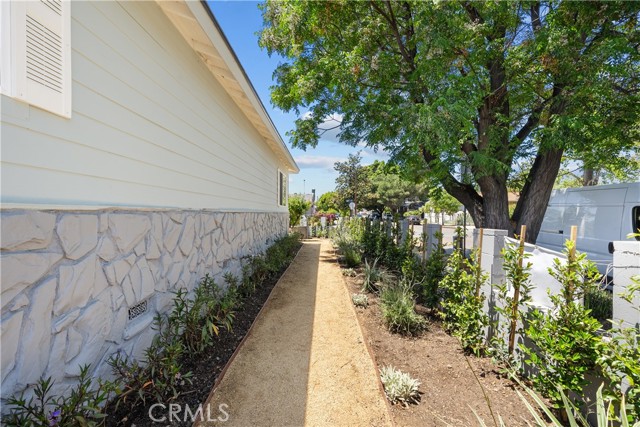 Detail Gallery Image 37 of 39 For 8054 Cedros Ave, Panorama City,  CA 91402 - 5 Beds | 3/1 Baths