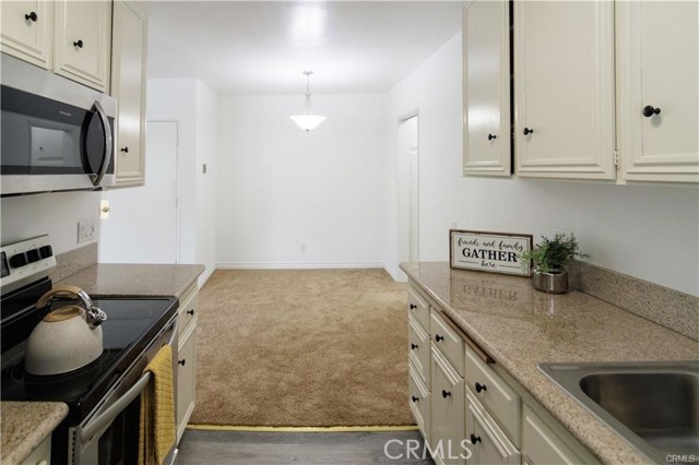 Detail Gallery Image 8 of 23 For 1122 9th St, Santa Monica,  CA 90403 - 1 Beds | 1 Baths