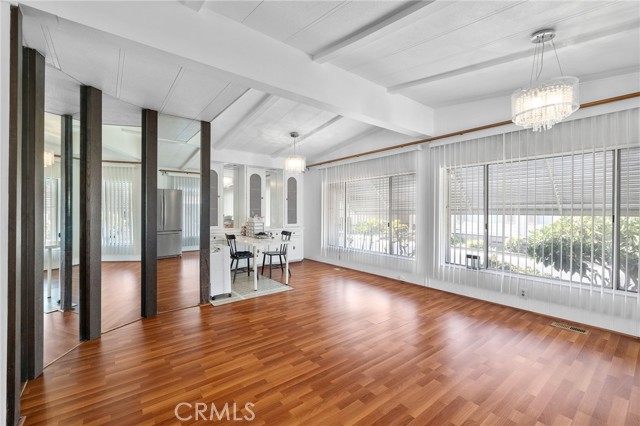 1919 W Coronet Avenue, Anaheim CA: https://media.crmls.org/medias/698e9852-af81-4780-92a6-76f89fadb785.jpg
