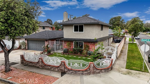 Image 3 for 2114 S Forest Ave, Santa Ana, CA 92704