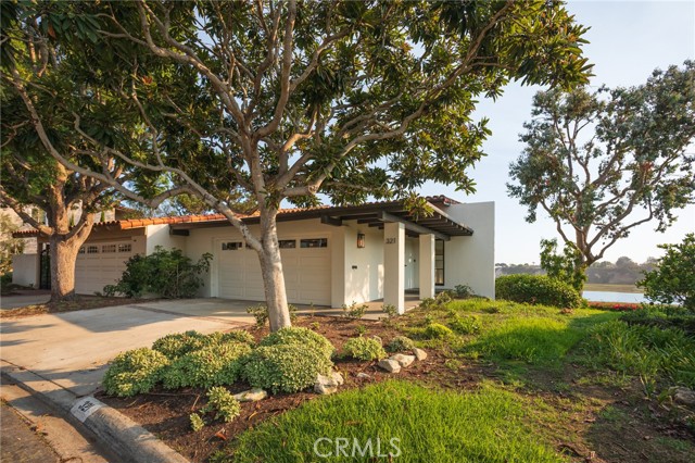 698f81ea A218 4c81 A145 0298e49405b9