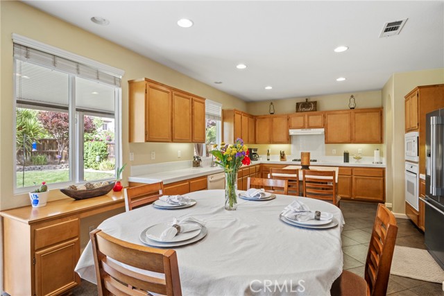 27602 Rockwood Avenue, Moreno Valley CA: https://media.crmls.org/medias/6990ceb8-a21d-44fb-a9bc-94aaef59a1b3.jpg