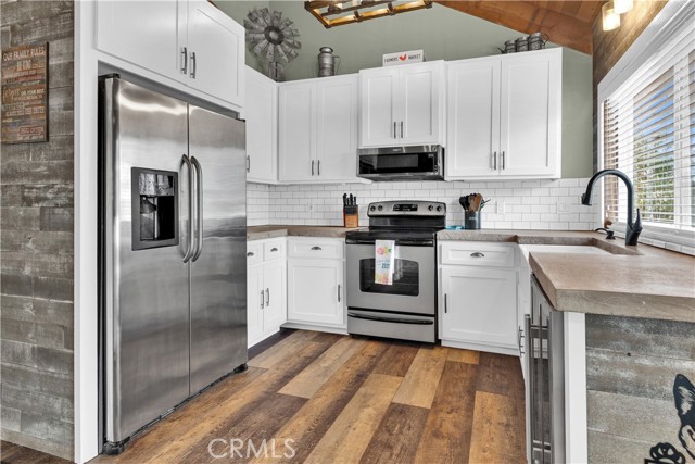 Detail Gallery Image 8 of 45 For 2647 Oak Shores, Bradley,  CA 93426 - 3 Beds | 2 Baths