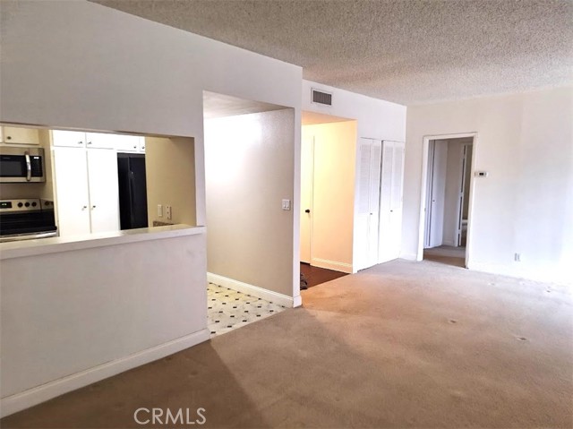 Detail Gallery Image 8 of 62 For 321 S San Vicente Bld #207,  Los Angeles,  CA 90048 - 2 Beds | 2 Baths