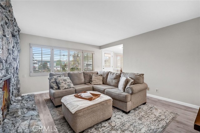 18531 E Pearl Avenue, Orange CA: https://media.crmls.org/medias/69927d7a-0718-44f1-92b1-2e8df5d79eaf.jpg
