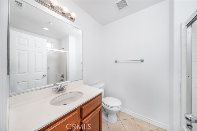 5662 Galasso Avenue, Fontana CA: https://media.crmls.org/medias/69932076-fd1a-4361-a5bb-7d53e397dd5f.jpg
