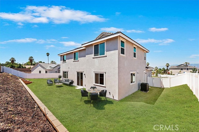 1442 Moore Street, Redlands CA: https://media.crmls.org/medias/69934bd7-2475-4f24-834c-e76d319beb06.jpg