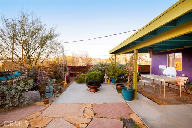 Detail Gallery Image 9 of 24 For 8064 Acoma Trl, Yucca Valley,  CA 92284 - 3 Beds | 2 Baths