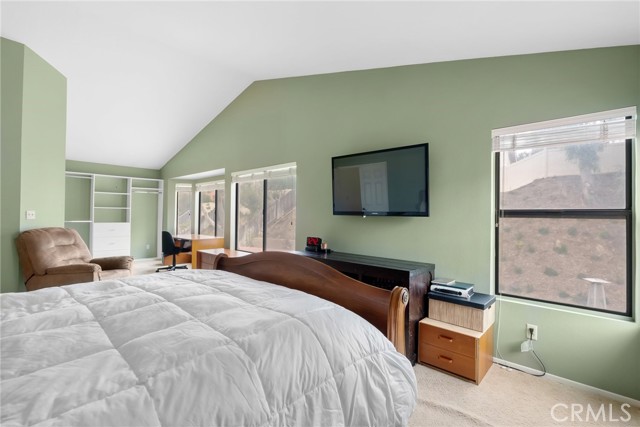 Detail Gallery Image 26 of 40 For 15621 Saul Ct, Canyon Country,  CA 91387 - 4 Beds | 3 Baths