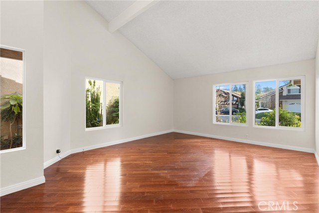 Detail Gallery Image 8 of 37 For 30 Entrada, Irvine,  CA 92620 - 4 Beds | 2/1 Baths