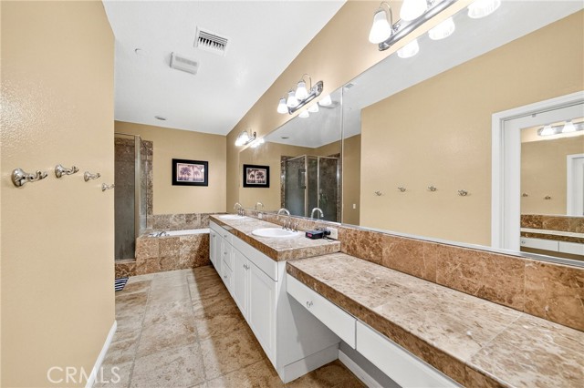 Detail Gallery Image 16 of 38 For 18568 Arbor Gate, Yorba Linda,  CA 92886 - 5 Beds | 3/1 Baths